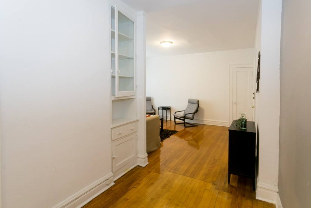 Apartment for rent at 439 Melrose #C3, Chicago, IL 60657
