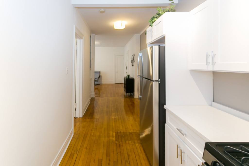 Apartment for rent at 439 Melrose #C3, Chicago, IL 60657