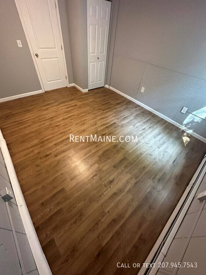 Apartment for rent at 32 Cottage St #3, Bangor, ME 04401