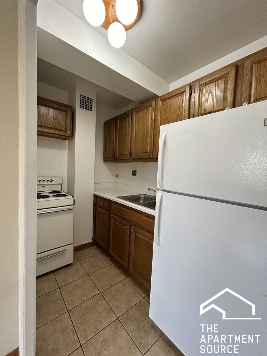 Apartment for rent at 4180 N Marine Dr #908, Chicago, IL 60613