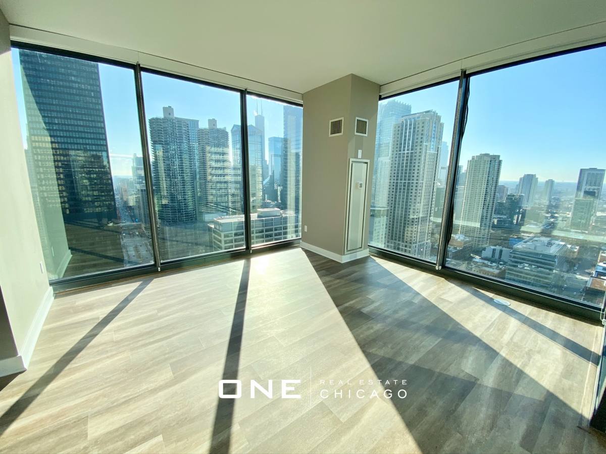 Apartment for rent at 501 N State St #4, Chicago, IL 60654