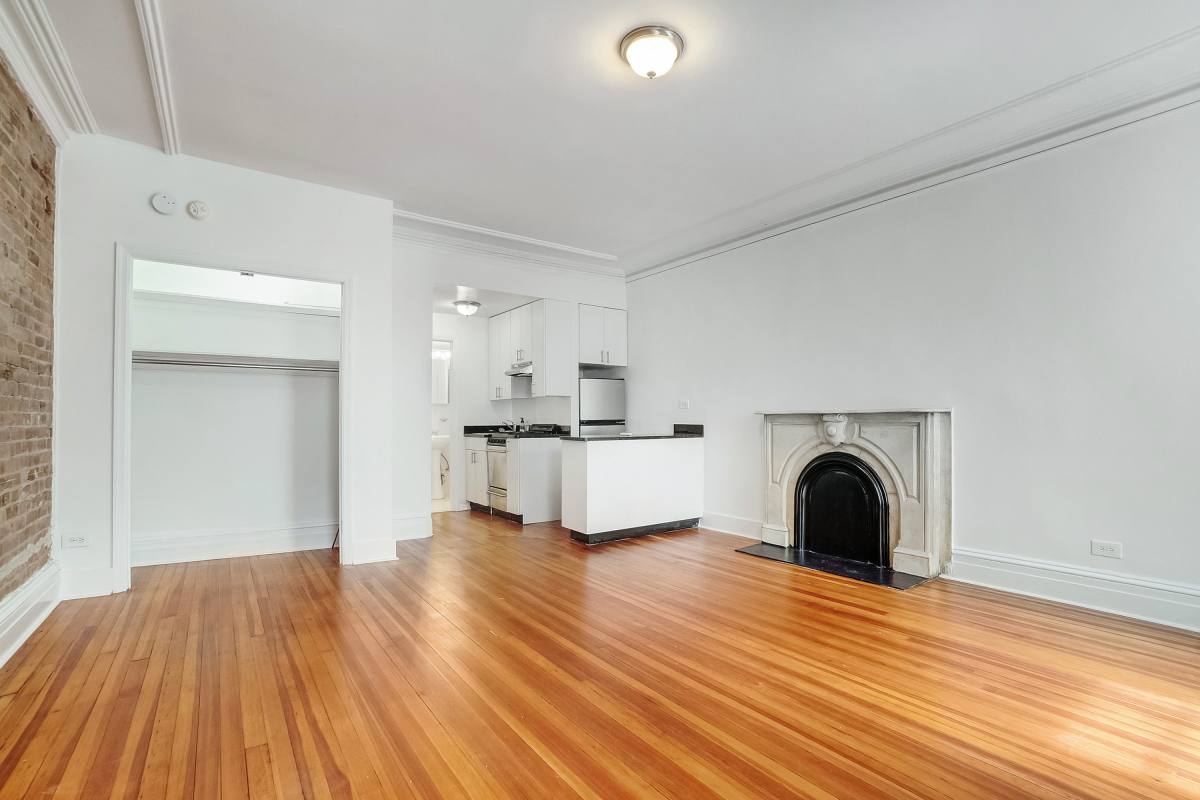 Apartment for rent at 37 E 65th St #3A, New York, NY 10065