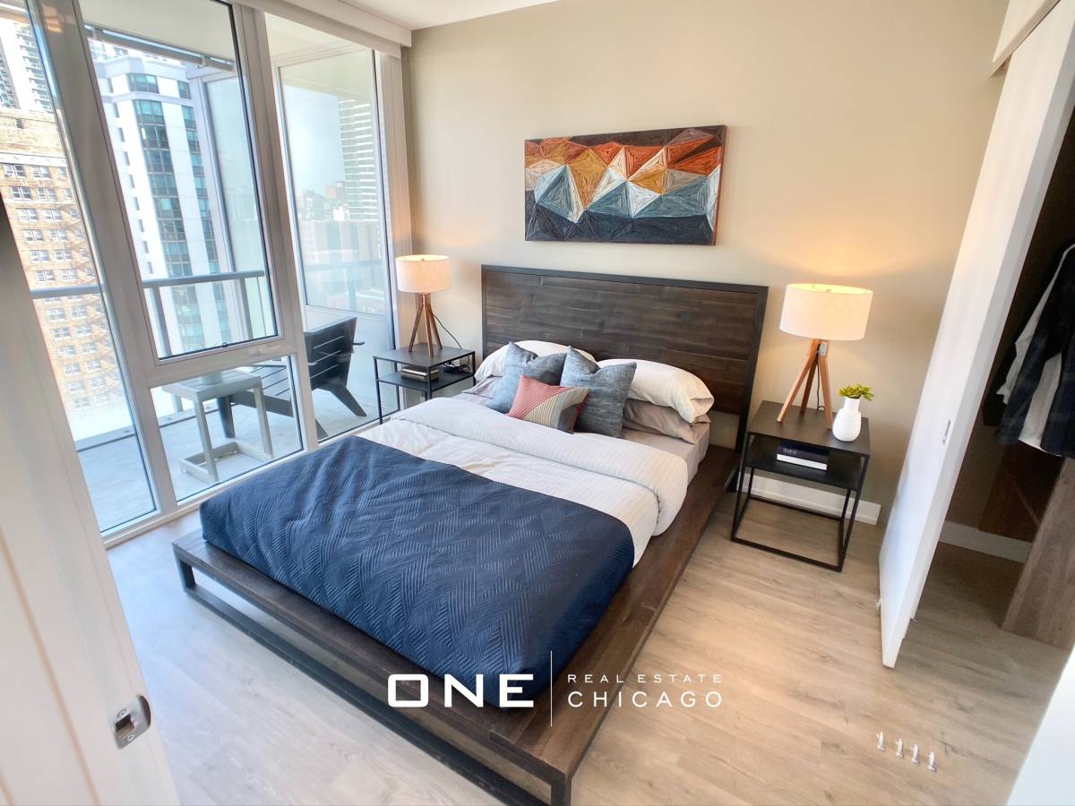 Apartment for rent at 204 W Hill #4, Chicago, IL 60610