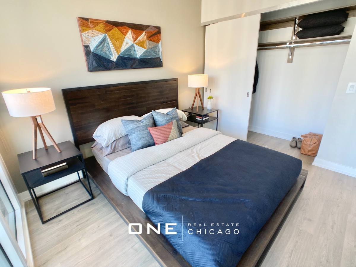 Apartment for rent at 204 W Hill #4, Chicago, IL 60610