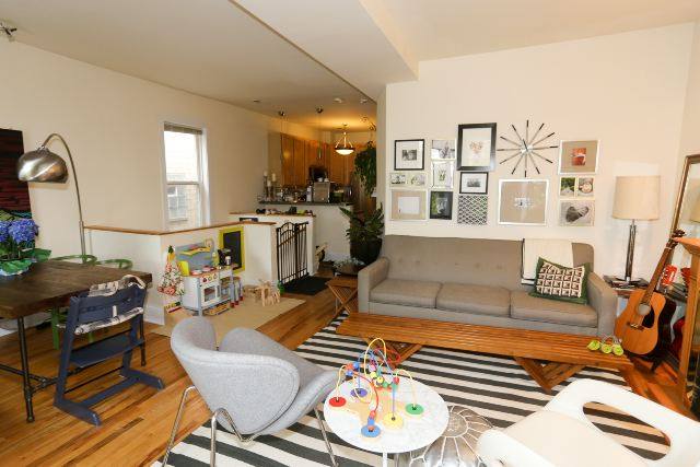 Apartment for rent at 1935 Wood #4, Chicago, IL 60622