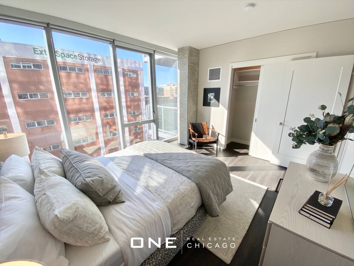 Apartment for rent at 209 S Peoria, Chicago, IL 60607