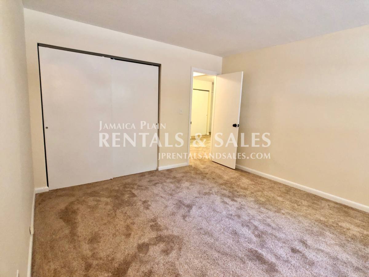 Apartment for rent at 804 Centre St #5, Jamaica Plain, MA 02130