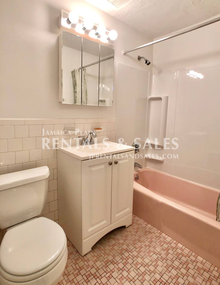 Apartment for rent at 804 Centre St #5, Jamaica Plain, MA 02130