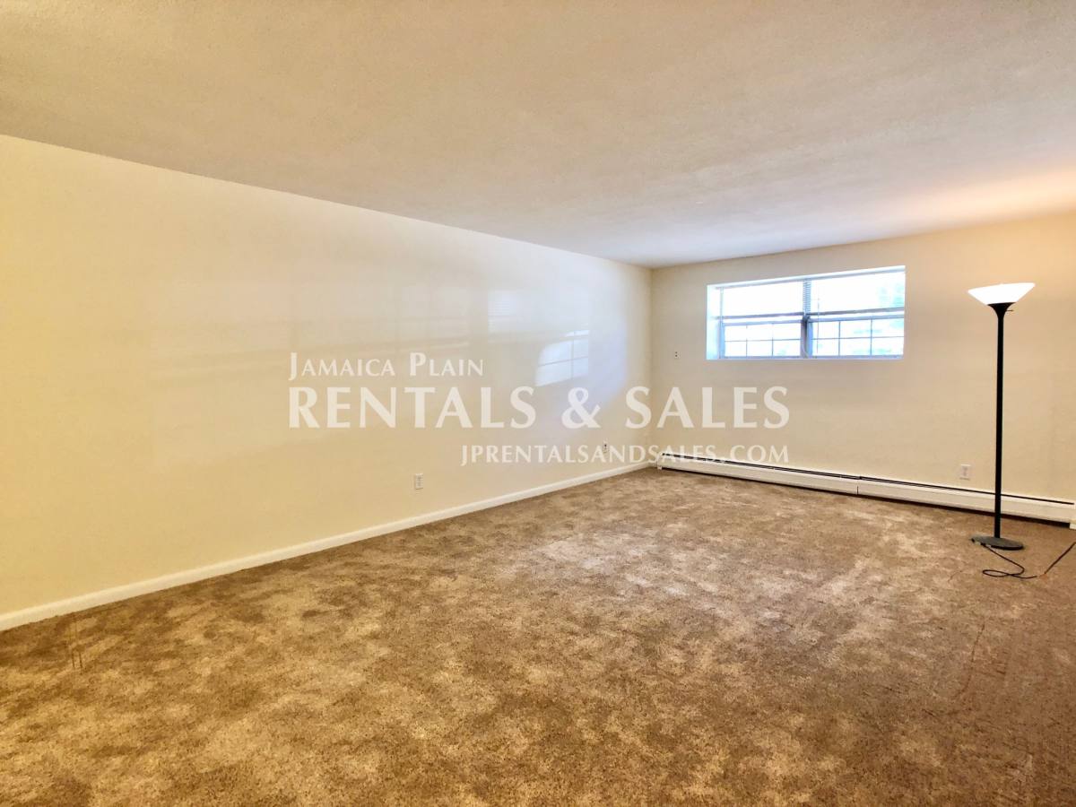 Apartment for rent at 804 Centre St #5, Jamaica Plain, MA 02130