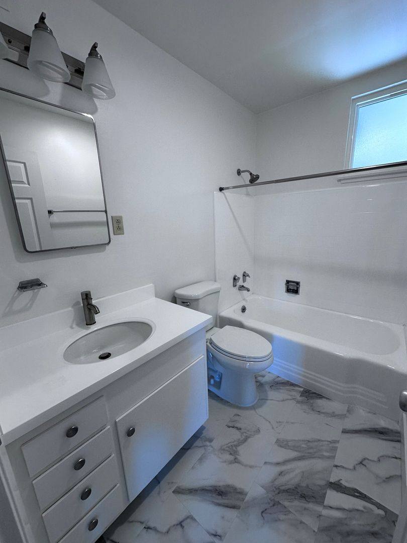 Apartment for rent at 251 N El Camino Real, San Mateo, CA 94401
