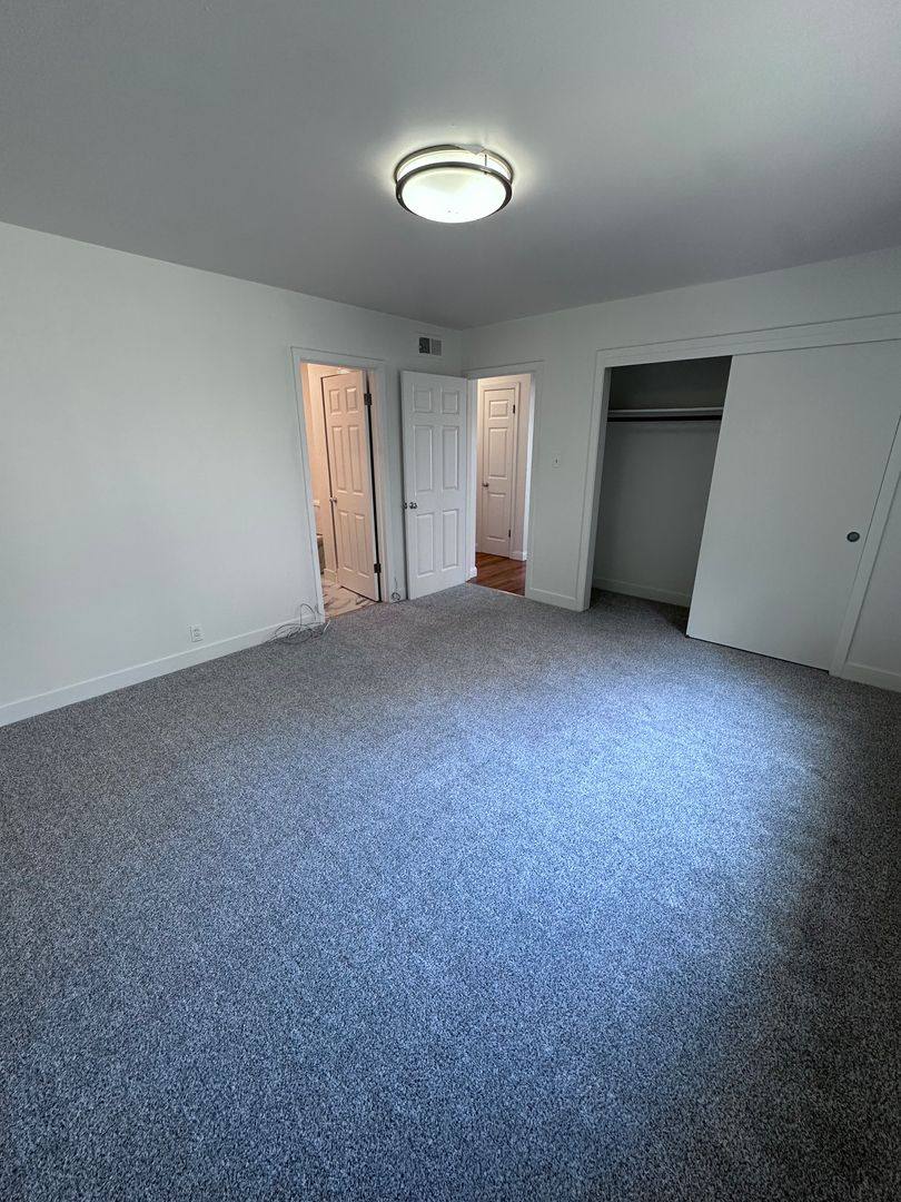 Apartment for rent at 251 N El Camino Real, San Mateo, CA 94401