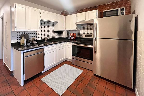 Apartment for rent at 162 Broadway #2, Somerville, MA 02145