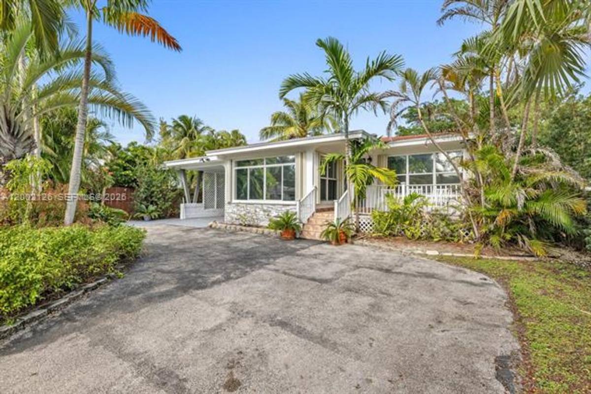 House for rent at 1031 NE Little River Dr, Miami, FL 33138
