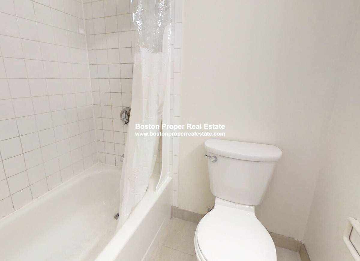 Townhouse for rent at 146 N Beacon St #A4, Brighton, MA 02135