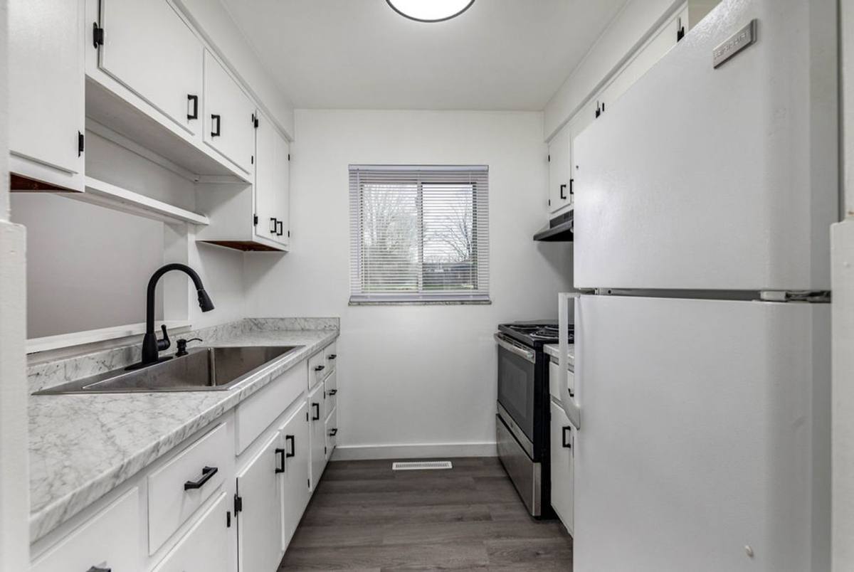 Apartment for rent at 190-216 Wilson Dr, Xenia, OH 45385