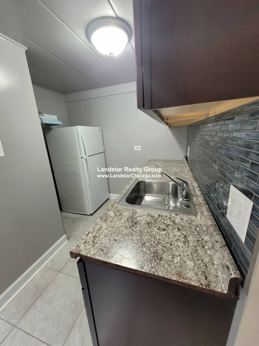 Apartment for rent at 9612 Ivanhoe Ave #2, Schiller Park, IL 60176