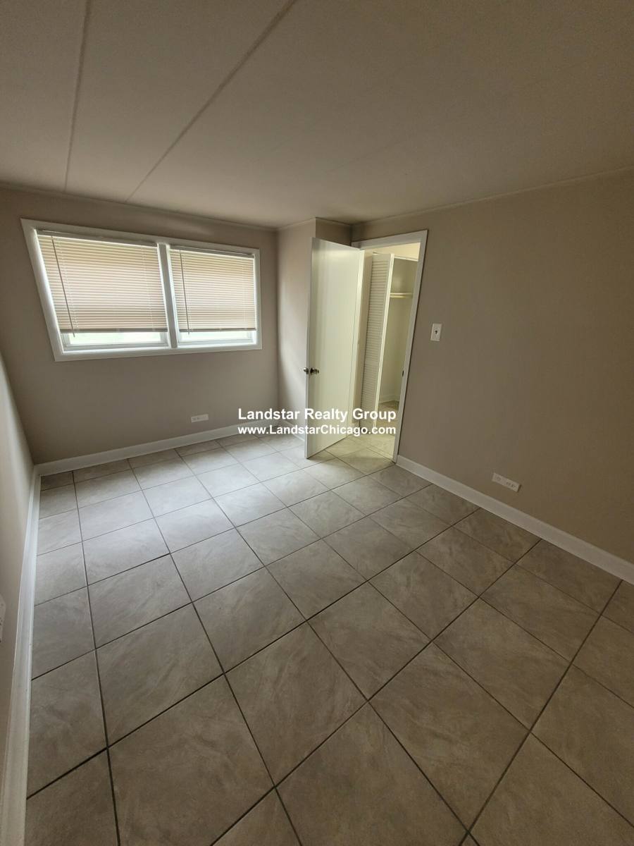 Apartment for rent at 9612 Ivanhoe Ave #2, Schiller Park, IL 60176
