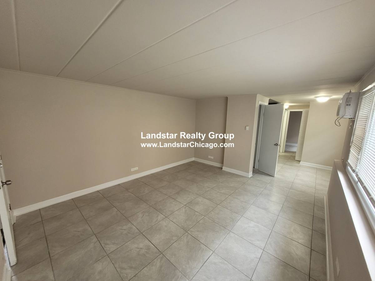 Apartment for rent at 9612 Ivanhoe Ave #2, Schiller Park, IL 60176