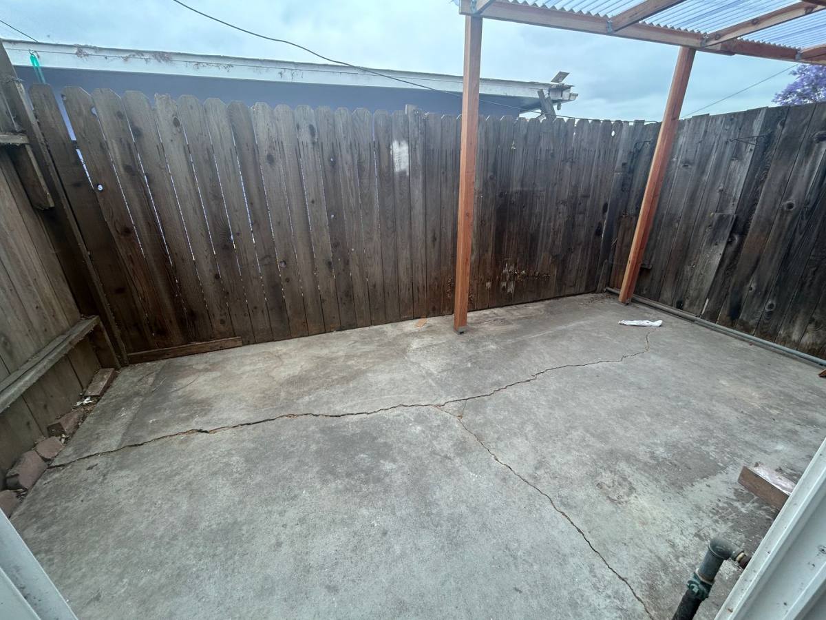 Apartment for rent at 7822 Newman Ave, Huntington Beach, CA 92647