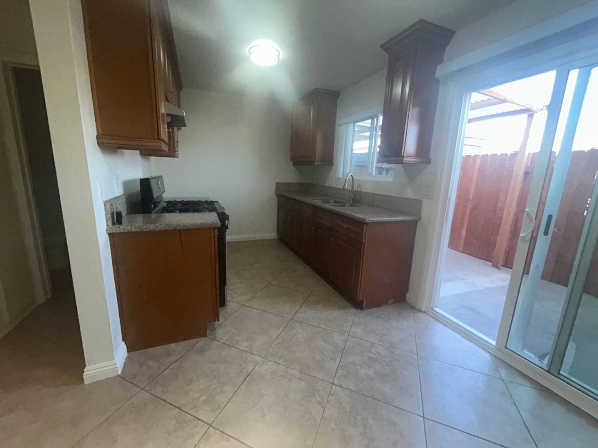 Apartment for rent at 7822 Newman Ave, Huntington Beach, CA 92647