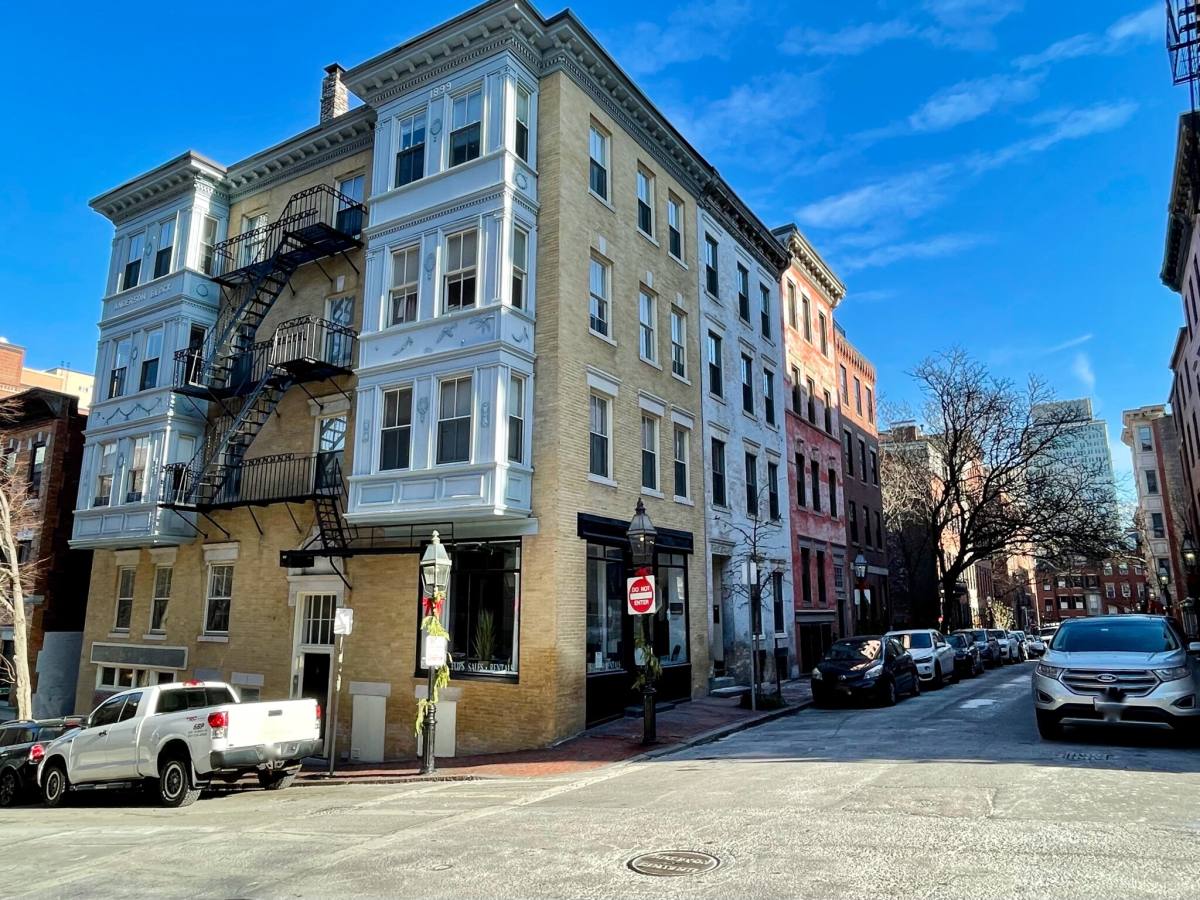 Apartment for rent at 22 Anderson St #22, Boston, MA 02114