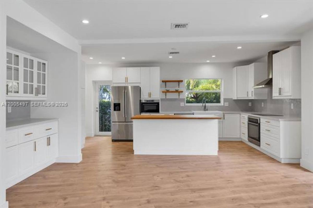 House for rent at 1411 NE 101st St, Miami, FL 33138