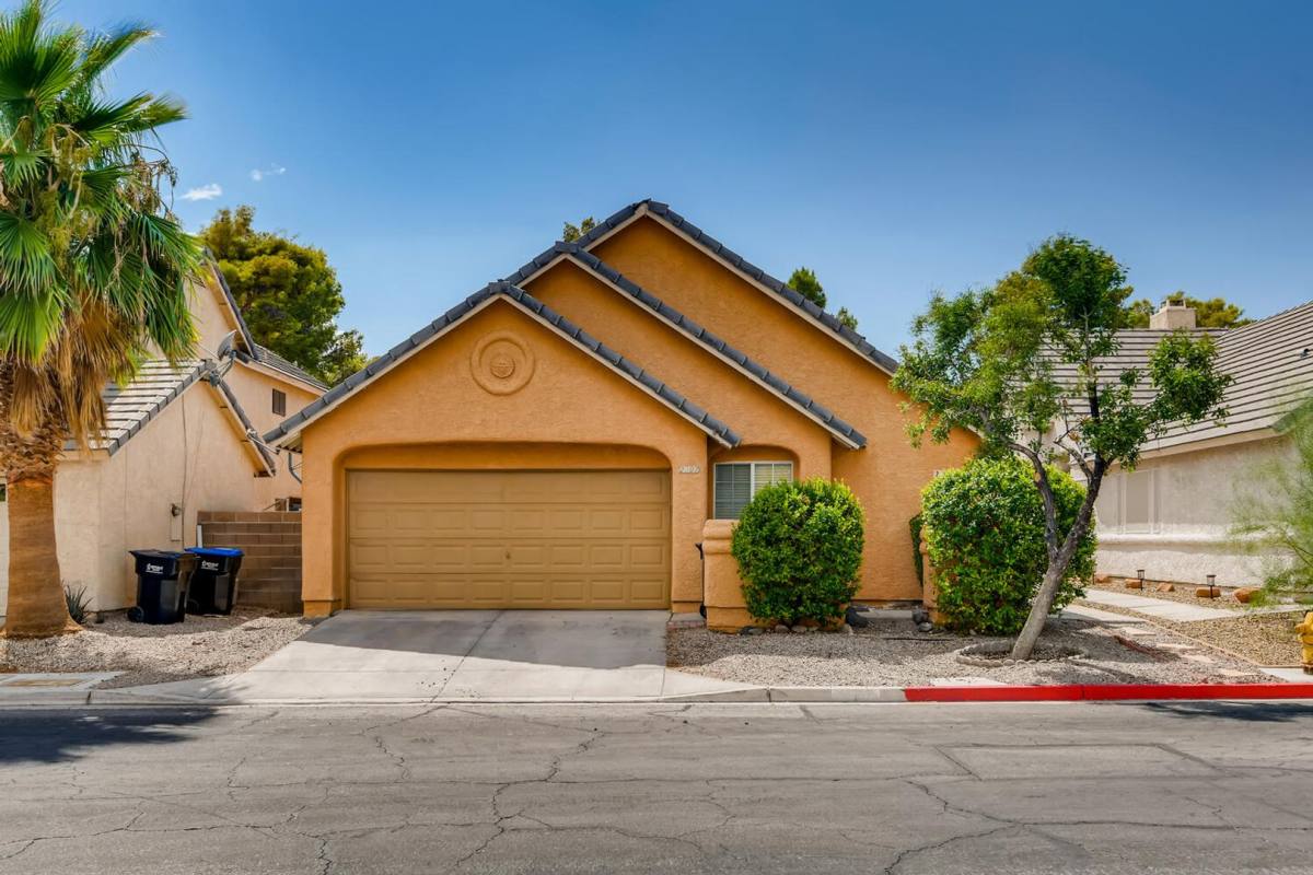 House for rent at 2507 Kilmaron Cr, Henderson, NV 89014