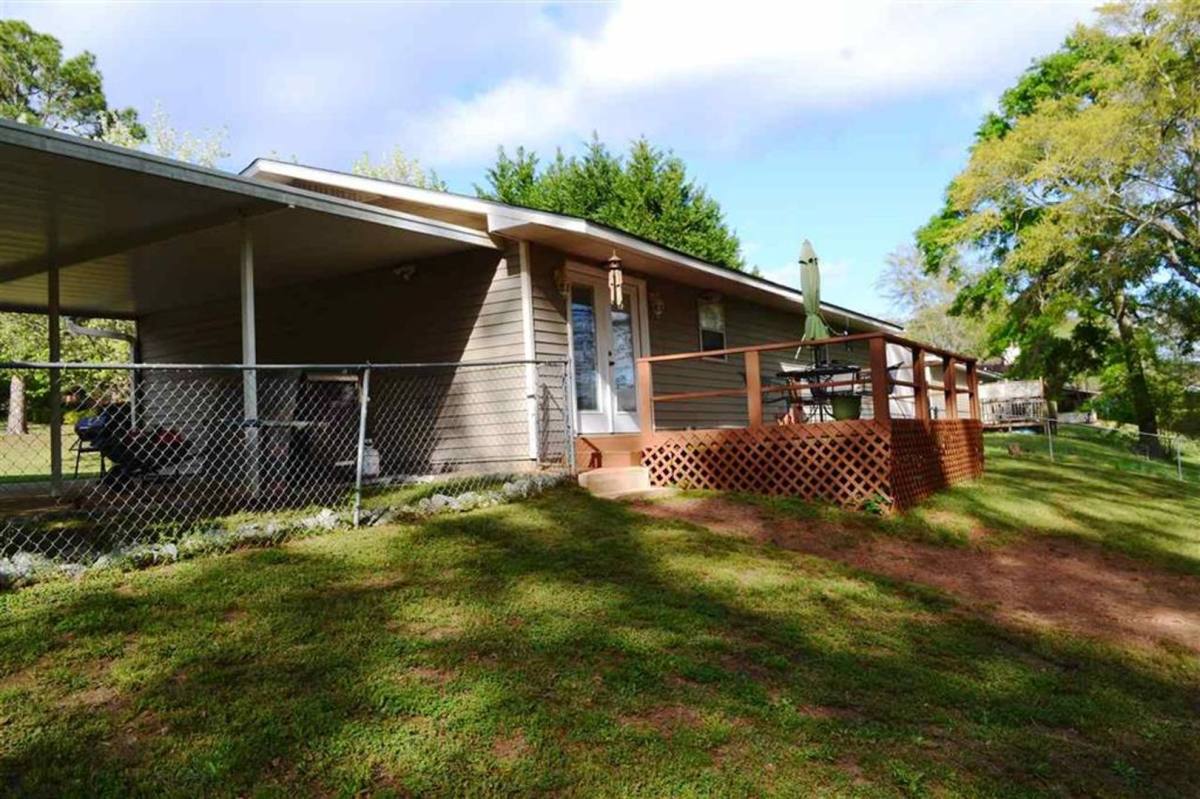 House for rent at 404 Springdale Dr #1, Enterprise, AL 36330