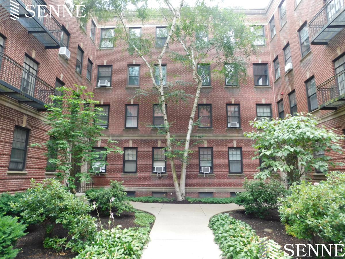 Apartment for rent at 36 Linnaean St #15, Cambridge, MA 02138