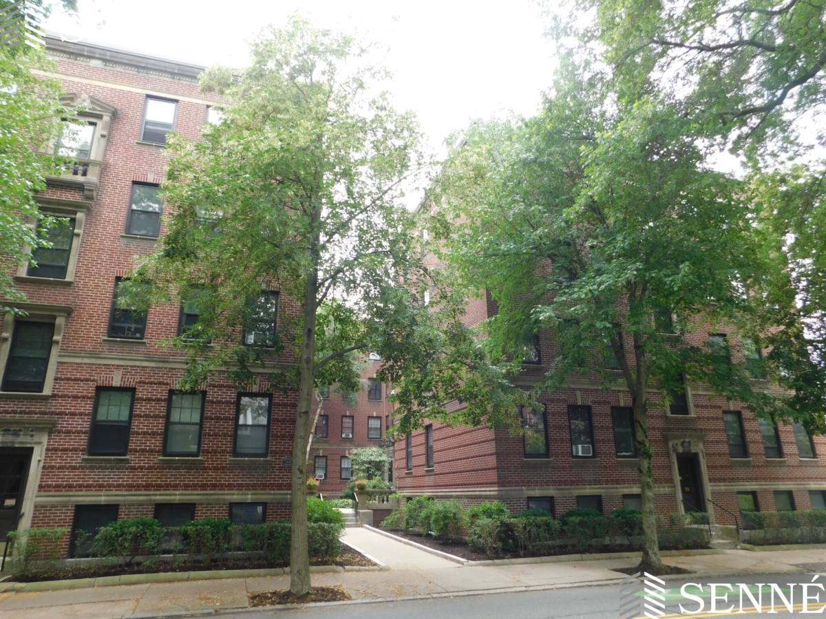 Apartment for rent at 36 Linnaean St #15, Cambridge, MA 02138