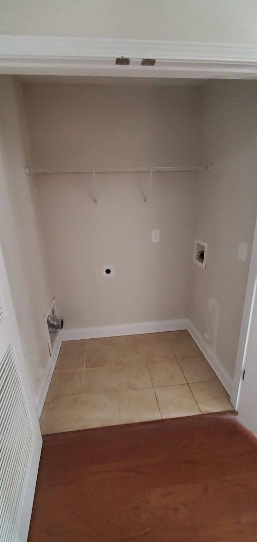 Townhouse for rent at 1445 Brookwood Dr, Winston Salem, NC 27106
