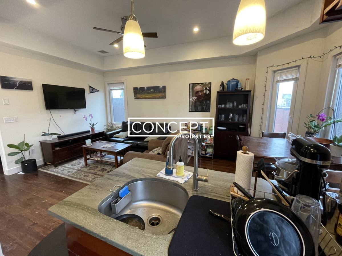 Apartment for rent at 5 Saint Margaret St #3, Dorchester, MA 02125