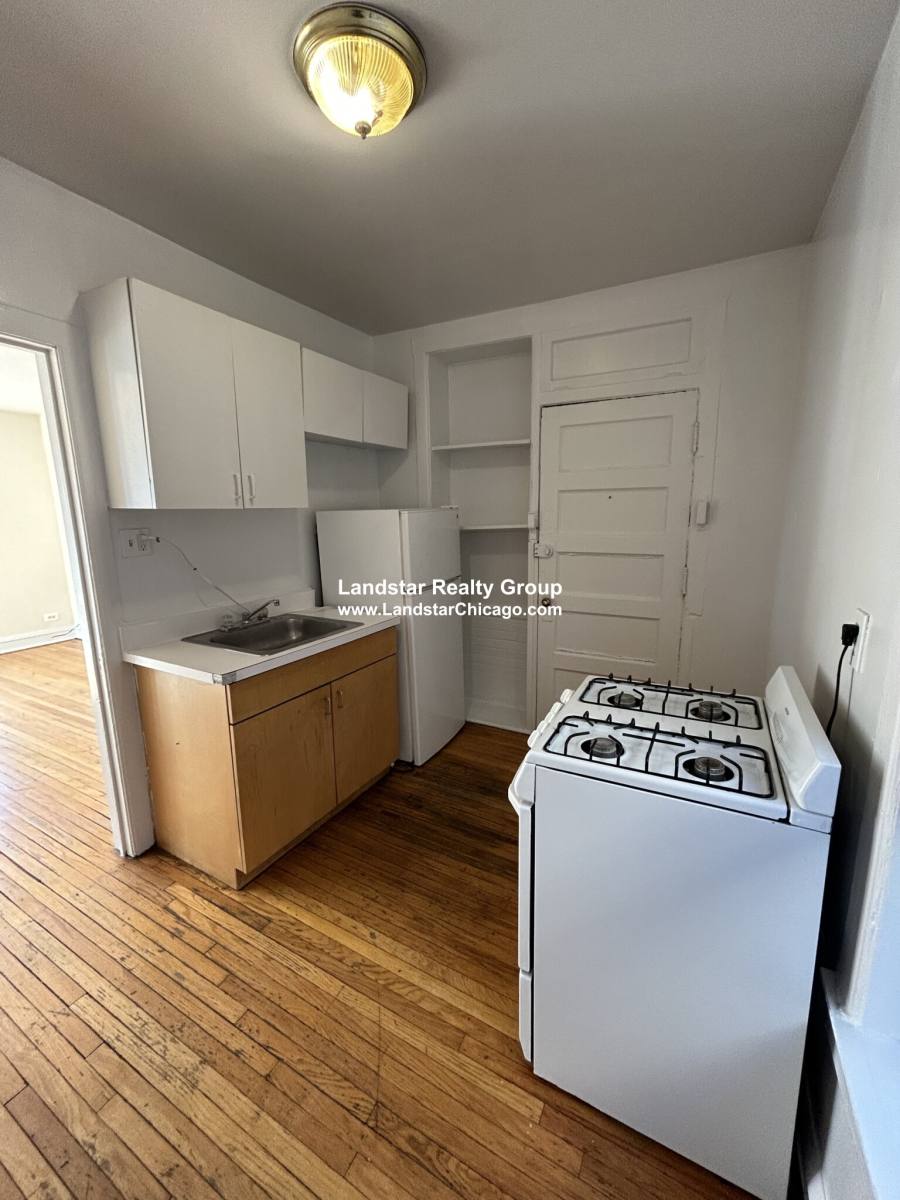 Apartment for rent at 2714 Spaulding #1LL, Chicago, IL 60647