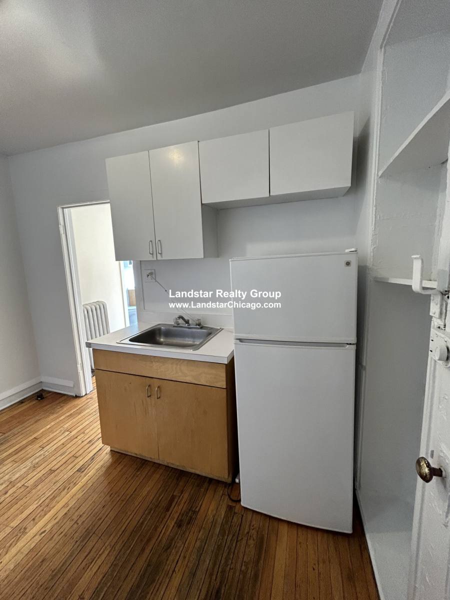 Apartment for rent at 2714 Spaulding #1LL, Chicago, IL 60647