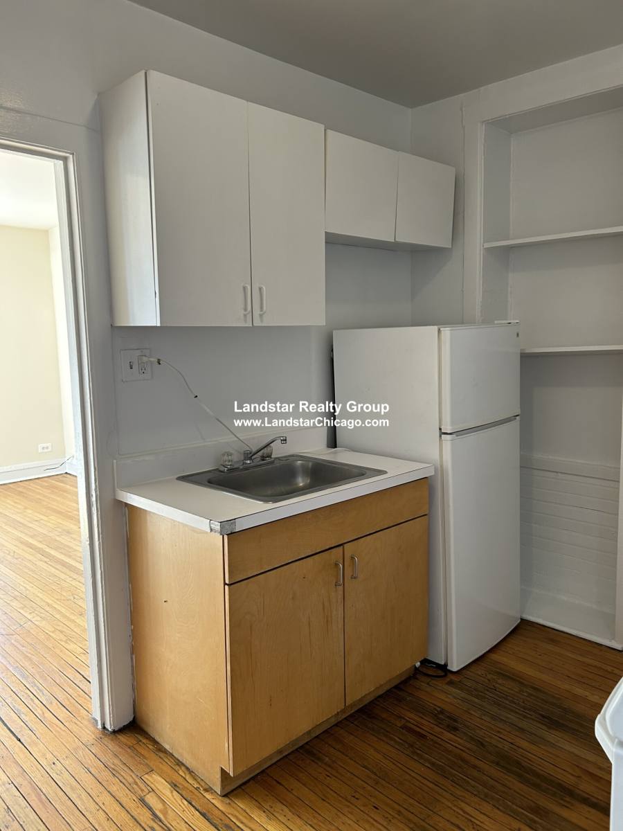 Apartment for rent at 2714 Spaulding #1LL, Chicago, IL 60647
