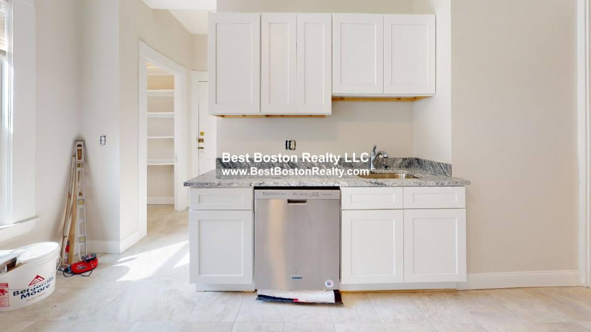 Apartment for rent at 156 School St #6, Somerville, MA 02143