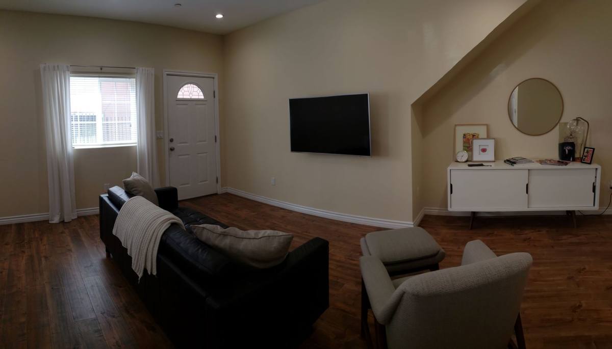 Apartment for rent at 3334-3336 Drew St, Los Angeles, CA 90065