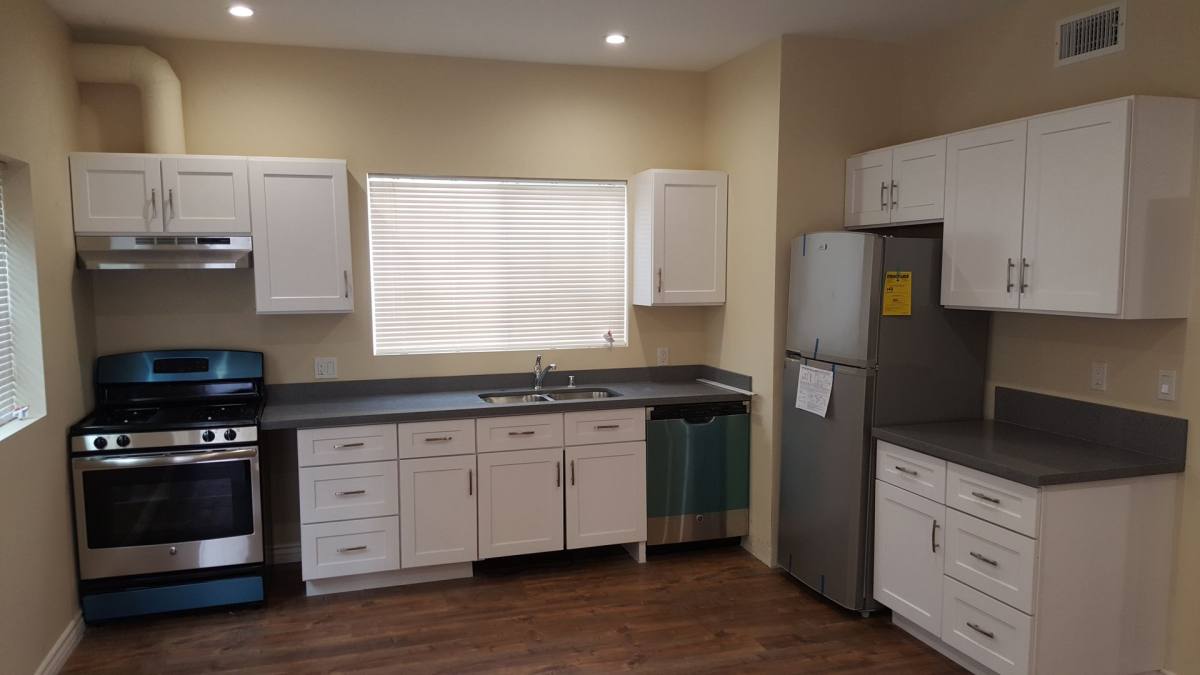 Apartment for rent at 3334-3336 Drew St, Los Angeles, CA 90065