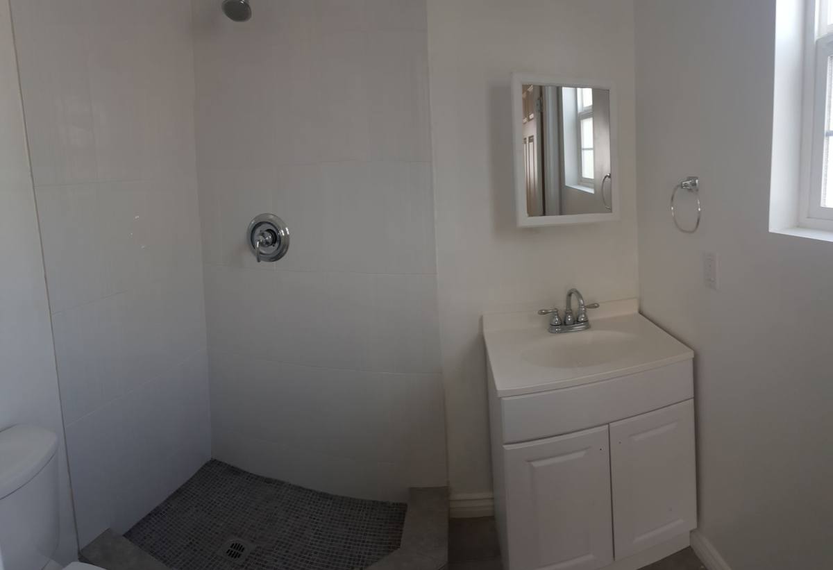 Apartment for rent at 3334-3336 Drew St, Los Angeles, CA 90065