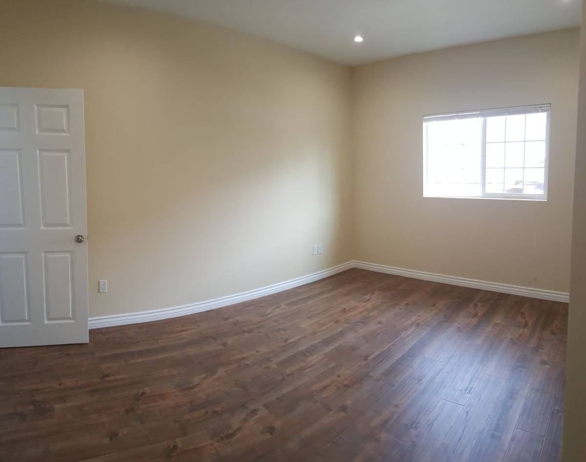 Apartment for rent at 3334-3336 Drew St, Los Angeles, CA 90065