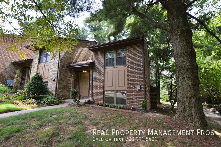 Townhouse for rent at 11329 Headlands Court, Reston, VA 20191