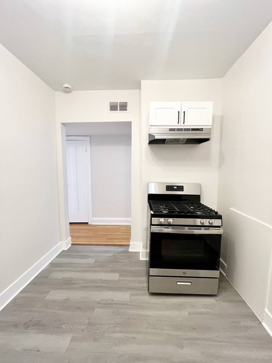 Apartment for rent at 1327 N Lorel Ave #2W, Chicago, IL 60651