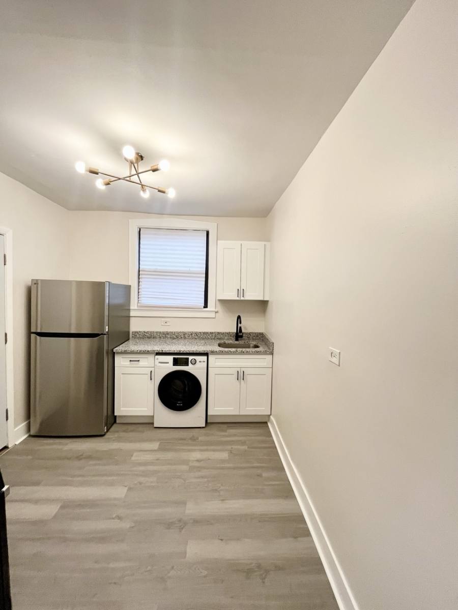 Apartment for rent at 1327 N Lorel Ave #2W, Chicago, IL 60651