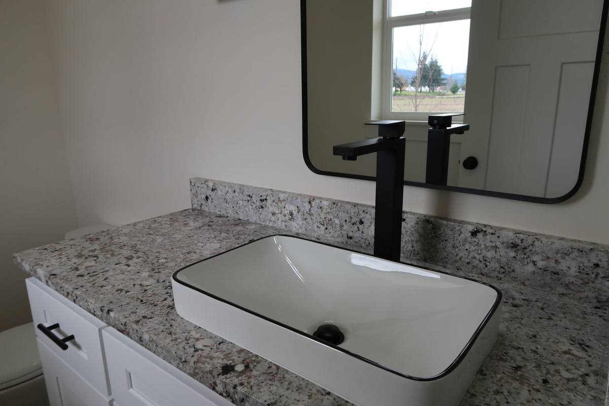 House for rent at 362 Seven Oaks Lane, Lebanon, OR 97355