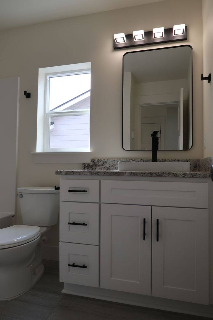 House for rent at 362 Seven Oaks Lane, Lebanon, OR 97355