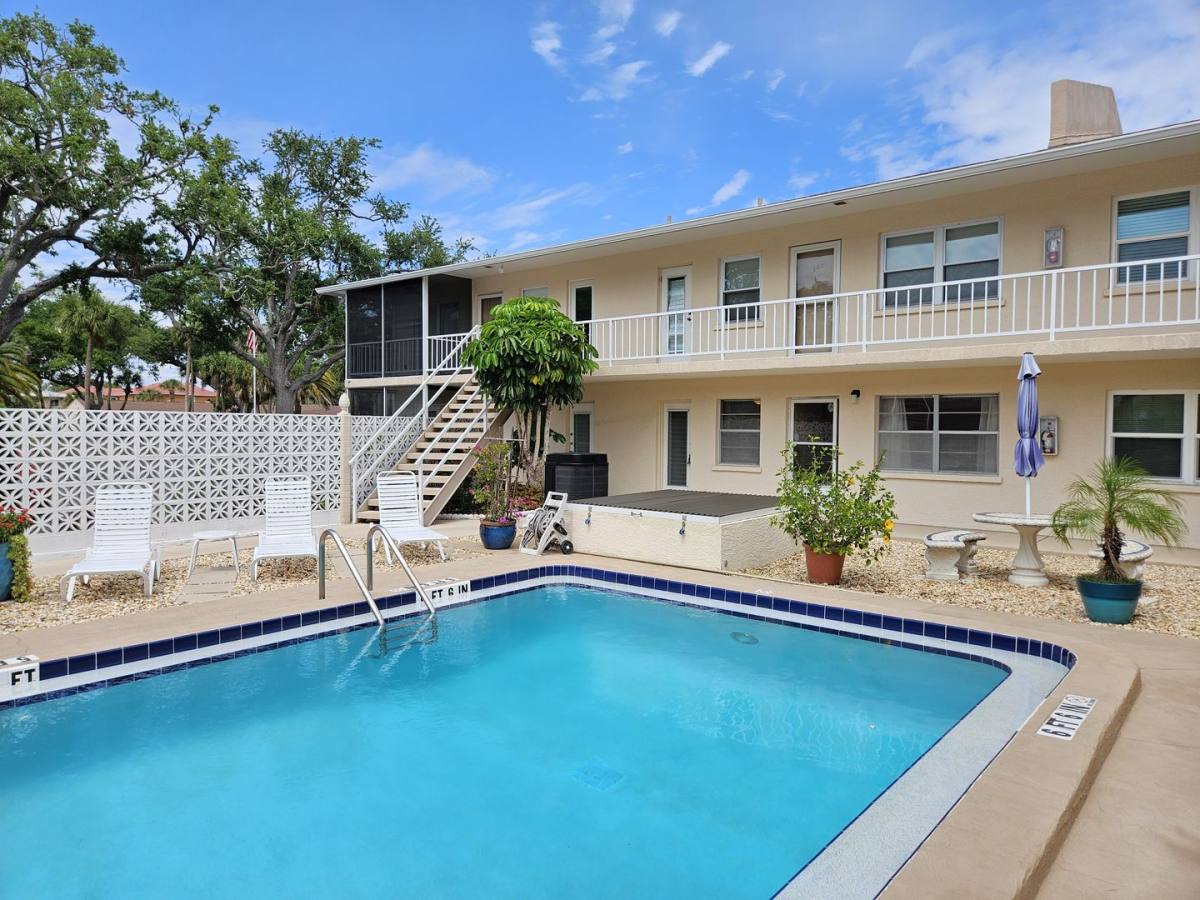 Condo for rent at 509 Venice Ave W, Venice, FL 34285