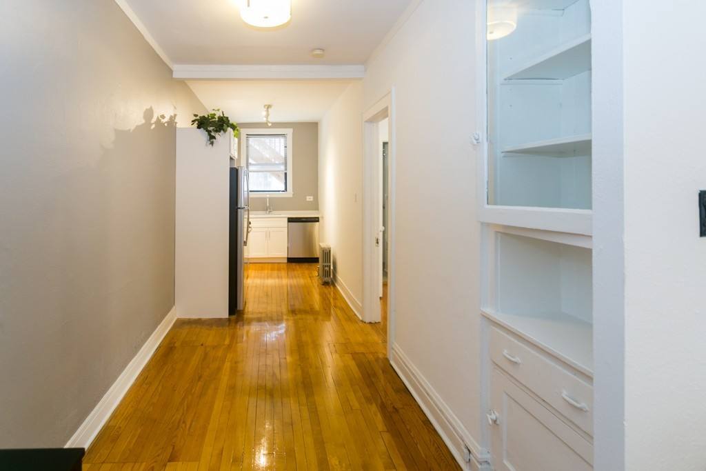 Apartment for rent at 437 Melrose #CA8, Chicago, IL 60657