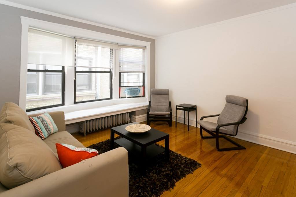 Apartment for rent at 437 Melrose #CA8, Chicago, IL 60657