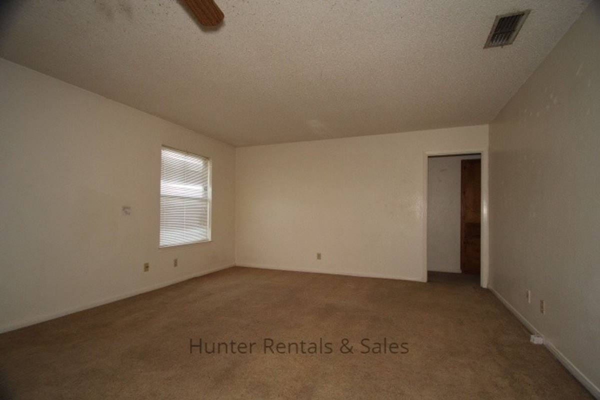 House for rent at 3801 Madison Dr, Killeen, TX 76543