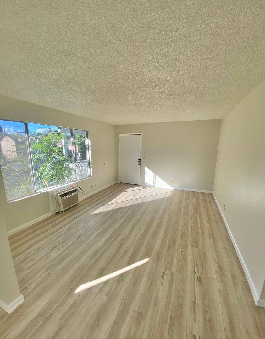 Apartment for rent at 739 W 1st Ave, Chico, CA 95926